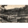 Carte postale ancienne de Dijon représentant le Square Darcy en Côte-d'Or durant la Belle Époque