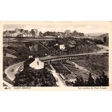Carte postale ancienne de Saint-Brieuc représentant les courbes du pont Toupin et les infrastructures ferroviaires