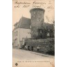Carte postale ancienne de Felletin représentant une tour des anciennes fortifications dans la Creuse