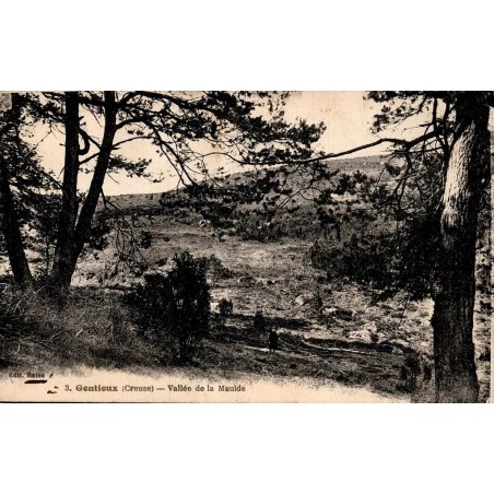 Carte postale ancienne de Gentioux représentant la vallée de la Maulde dans la Creuse