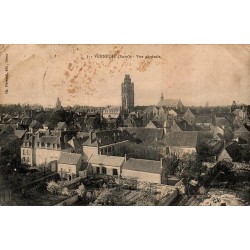 Carte postale ancienne de Verneuil-sur-Avre représentant une vue générale du centre historique dans l’Eure