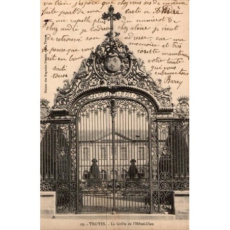 Carte postale ancienne Troyes – La Grille de l’Hôtel-Dieu, détail architectural
