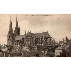 Carte postale ancienne de la cathédrale Notre-Dame de Chartres éditée par LL en Eure-et-Loir