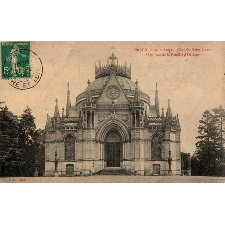 Carte postale ancienne de la sépulture de la famille d’Orléans dans la chapelle Saint-Louis de Dreux