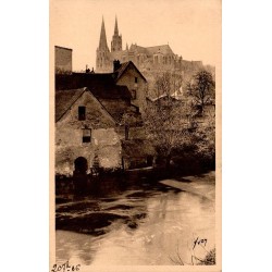 Carte postale ancienne des bords de l’Eure à Chartres lors d’une matinée de printemps