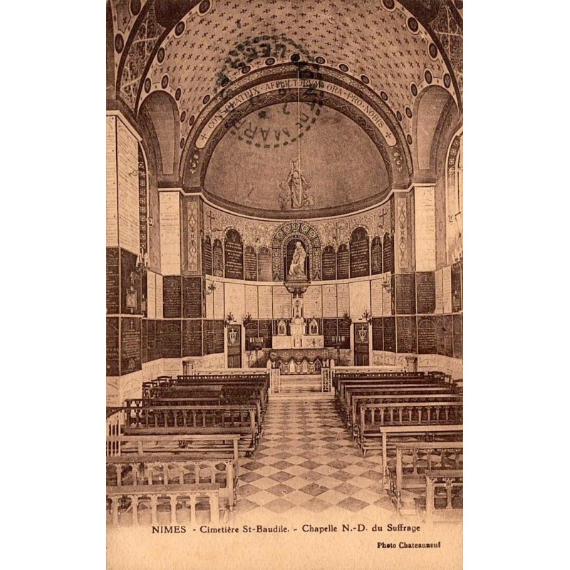 Carte postale ancienne de Nîmes représentant la chapelle Notre-Dame de Suffrage au cimetière Saint-Baudile