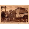 Carte postale ancienne d’Auch représentant la Tour d’Armagnac et l’abside de la cathédrale Sainte-Marie dans le Gers