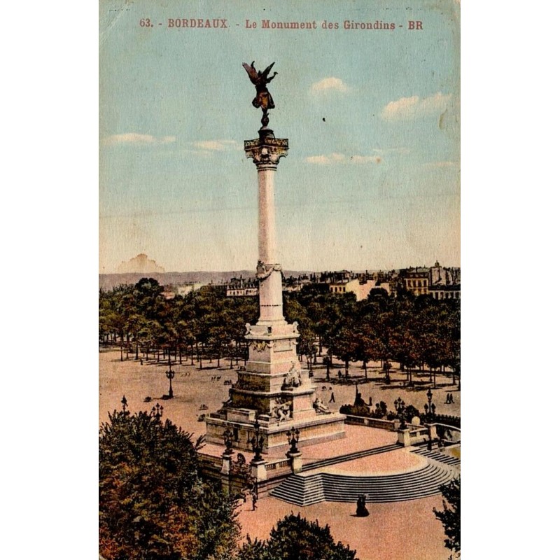 Carte postale ancienne Bordeaux Monument des Girondins place des Quinconces