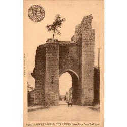 Carte postale ancienne Sauveterre-de-Guyenne porte Saint-Léger Gironde