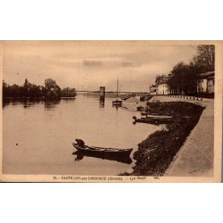 Carte postale ancienne Castillon-sur-Dordogne les quais en Gironde