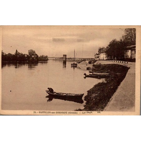 Carte postale ancienne Castillon-sur-Dordogne les quais en Gironde