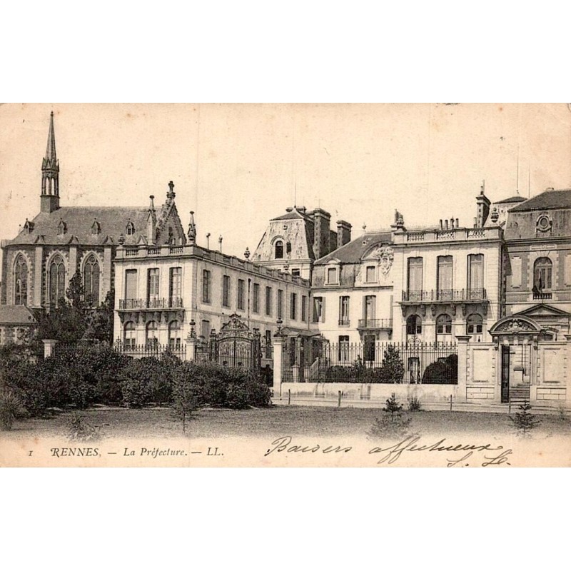Carte postale ancienne Rennes la Préfecture en Ille-et-Vilaine édition LL