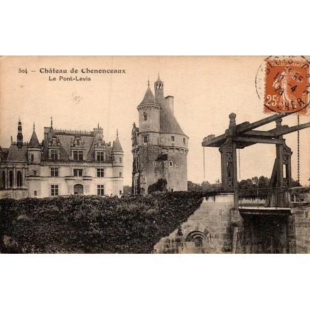 Carte postale ancienne Chenonceaux le pont-levis du château de Chenonceaux en Indre-et-Loire