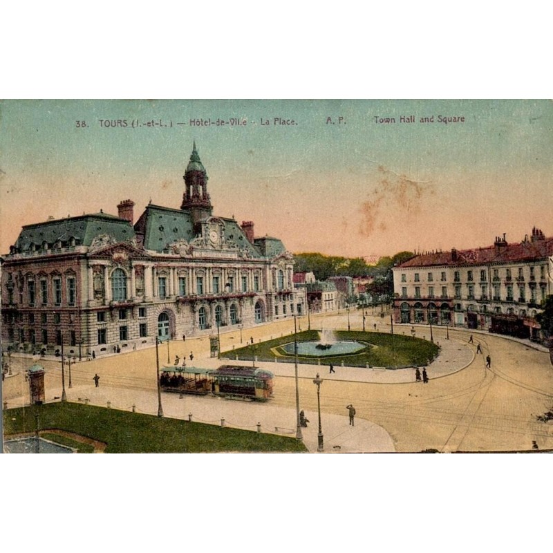 Carte postale ancienne Tours Hôtel de Ville et la place en Indre-et-Loire