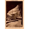 Carte postale ancienne Pont-en-Royans dernier tunnel et baraques sous la neige en Isère