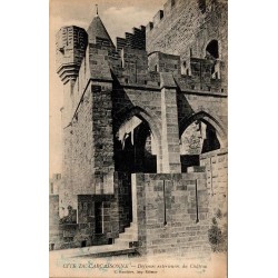 Carte postale ancienne Cité de Carcassonne – Défenses extérieures du château