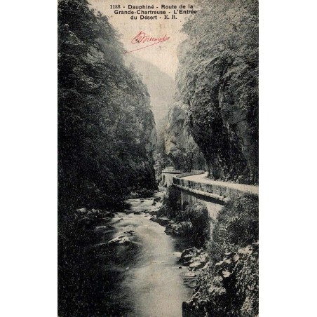 Carte postale ancienne Saint-Pierre-de-Chartreuse route de la Grande Chartreuse l’Entrée du Désert en Isère