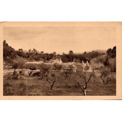 Carte postale ancienne Méounes-lès-Montrieux chartreuse de Montrieux vue générale monastère cartusien Var