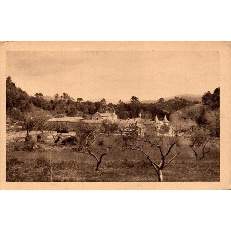 Carte postale ancienne Méounes-lès-Montrieux chartreuse de Montrieux vue générale monastère cartusien Var