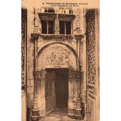 Carte postale ancienne Villefranche-de-Rouergue – Porte Renaissance, Rue Bories
