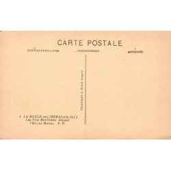 La Baule-sur-Mer Les Pins Maritimes devant l’Hôtel Royal CPA ancienne