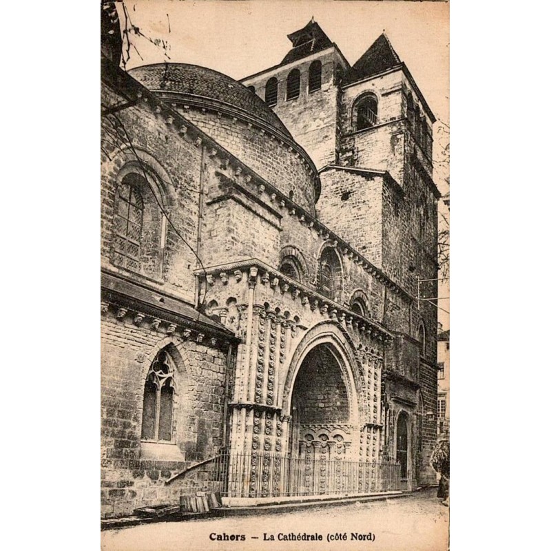 CPA Cahors cathédrale côté nord