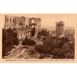 Carte postale ancienne Montmajour – Ensemble des ruines aux Moines, côté sud-ouest