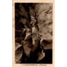Carte postale ancienne de Padirac représentant la Rivière Plane dans le Gouffre de Padirac dans le Lot