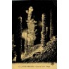 Carte postale ancienne Aven Armand Dans la Forêt Vierge Lozère intérieur de grotte avec stalagmites monumentales