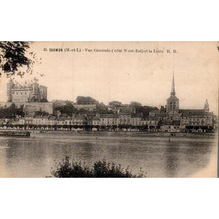 Carte postale ancienne Saumur vue générale côté nord-est et la Loire Maine-et-Loire édition RD 45 panorama ligérien