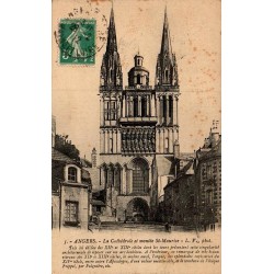 Carte postale ancienne Angers la Cathédrale montée de Saint-Maurice Maine-et-Loire édition LV Phot vue urbaine historique