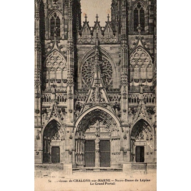 Carte postale ancienne Notre-Dame de l’Épine le Grand Portail Marne détail de la façade gothique flamboyante