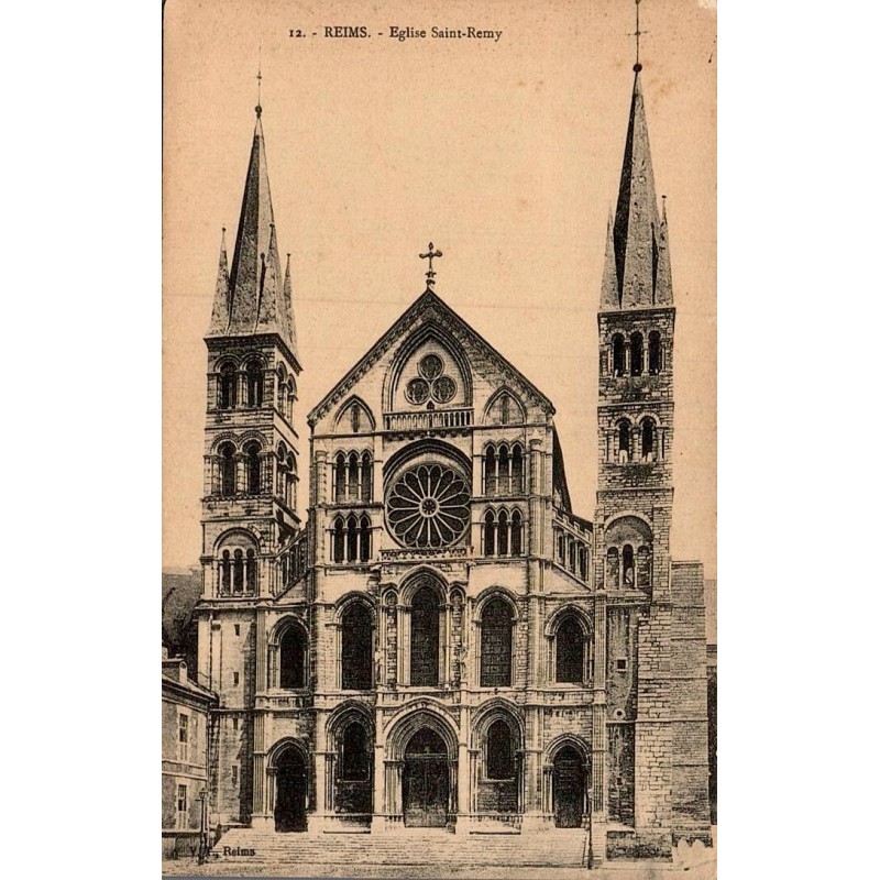 Carte postale ancienne Reims Église Saint-Remy Marne vue du monument religieux historique et de son architecture romane