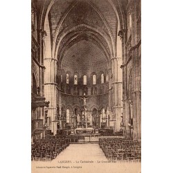 Carte postale ancienne Langres cathédrale la grande nef Haute-Marne vue intérieure du monument religieux historique