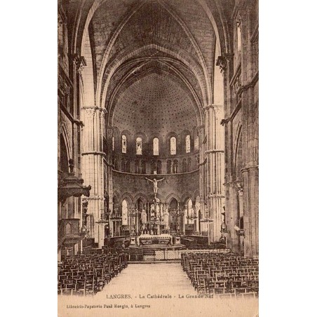 Carte postale ancienne Langres cathédrale la grande nef Haute-Marne vue intérieure du monument religieux historique