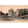 Carte postale ancienne du château de Lassay à Lassay-les-Châteaux en Mayenne représentant la forteresse médiévale.