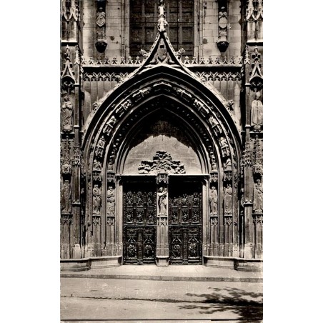 Carte postale ancienne du portail sculpté de la Cathédrale Saint-Sauveur à Aix-en-Provence