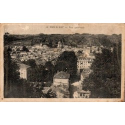 Carte postale ancienne représentant une vue générale de Bar-le-Duc dans la Meuse au début du XXᵉ siècle.