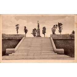 Carte postale ancienne du monument aux morts américain de Cheppy dans la Meuse.