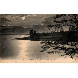 Carte postale ancienne de Ploërmel montrant l’étang au clair de lune