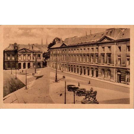 Carte postale ancienne de Metz montrant la Paradeplatz avec Hauptwache et Rathaus