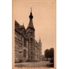 Carte postale ancienne de Nevers montrant la tour centrale du château des Ducs