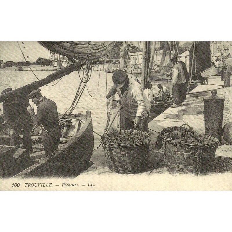Reproduction de carte postale ancienne Trouville pêcheurs Collection Cartes d'Autrefois Calvados