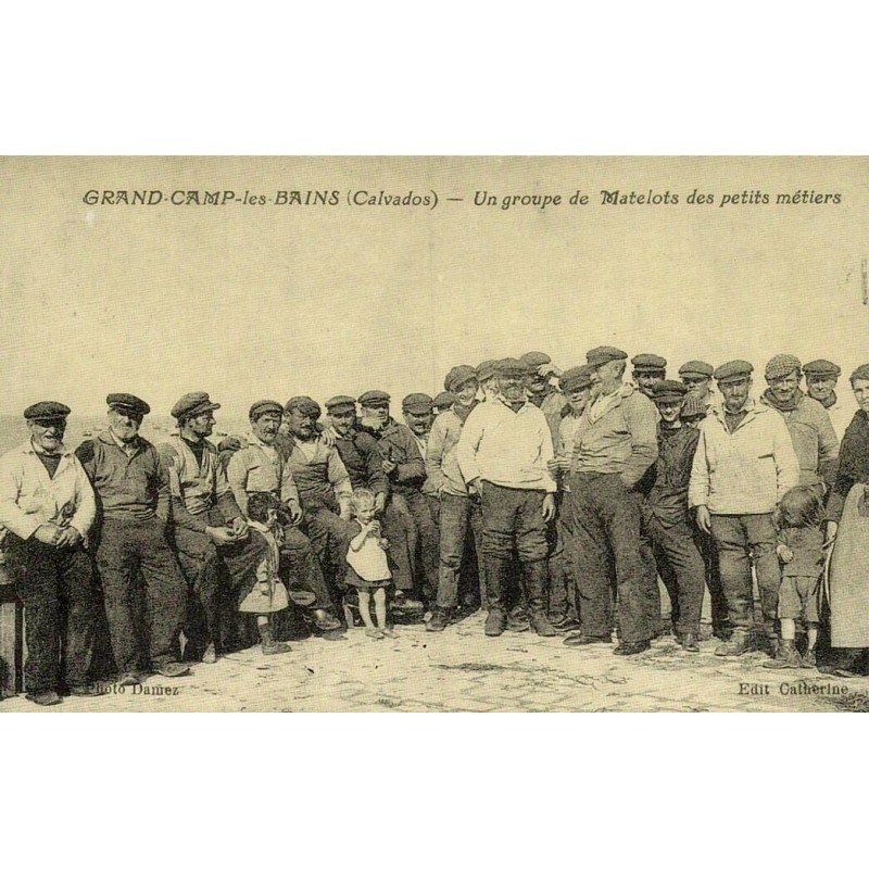 Reproduction de carte postale ancienne Grandcamp-les-Bains groupe de matelots des petits métiers