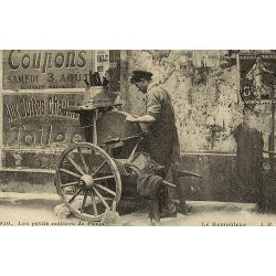 Reproduction de carte postale ancienne Le Rémouleur petits métiers de Paris Collection Cartes d'Autrefois