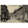 Reproduction de carte postale ancienne Châteauneuf-sur-Cher rue de la Chaussée Collection Cartes d'Autrefois Cher