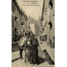 Reproduction de carte postale ancienne Barèges la Mère aux Ânes avec Paulette Collection Cartes d'Autrefois Hautes-Pyrénées