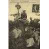 Reproduction de carte postale ancienne zouaves défendant une position au moyen d'une mitrailleuse Collection Cartes d'Autrefois