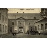 Reproduction de carte postale ancienne Cambrai caserne de cavalerie Collection Cartes d'Autrefois Nord