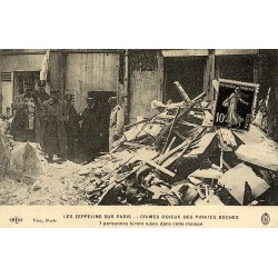 Reproduction de carte postale ancienne Les Zeppelins sur Paris Crime odieux des pirates boches Collection Cartes d'Autrefois